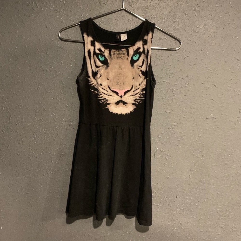 Women’s Divided Dress